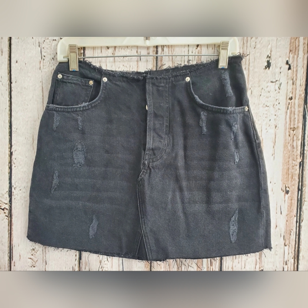 Women's M BDG Urban Outfitters Black Denim Cut Off Grunge Blue Jean Skirt EUC‎